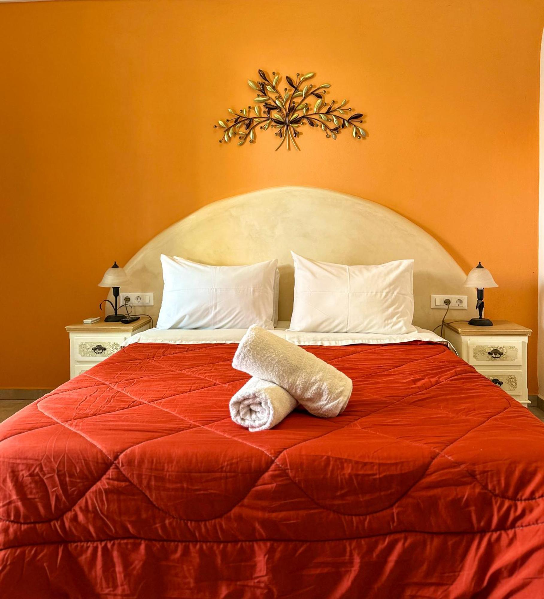 Pansion Zaharoula Hotel Fira  Bagian luar foto