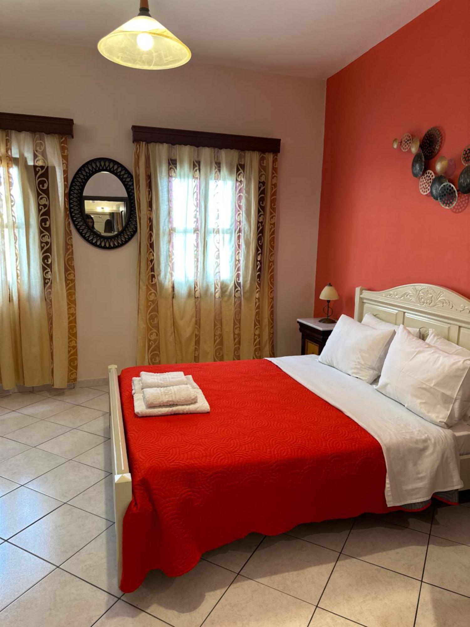Pansion Zaharoula Hotel Fira  Bagian luar foto