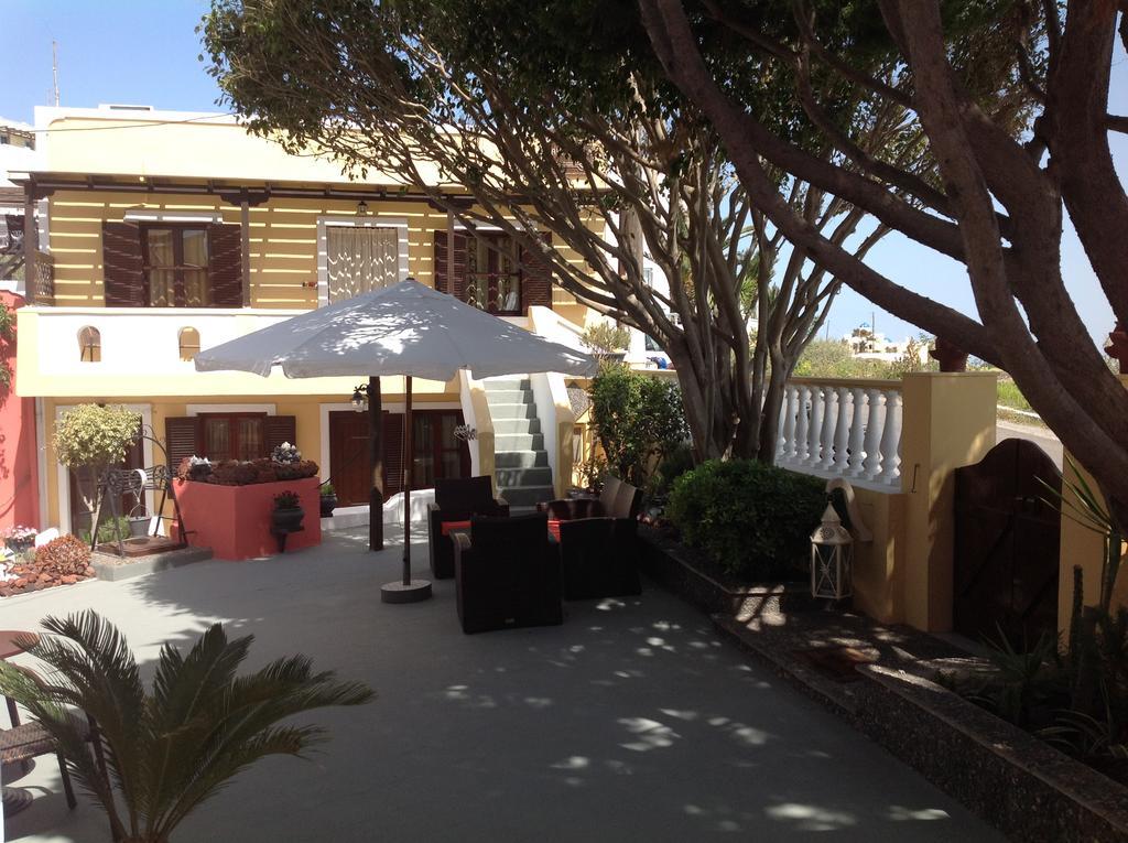 Pansion Zaharoula Hotel Fira  Bagian luar foto