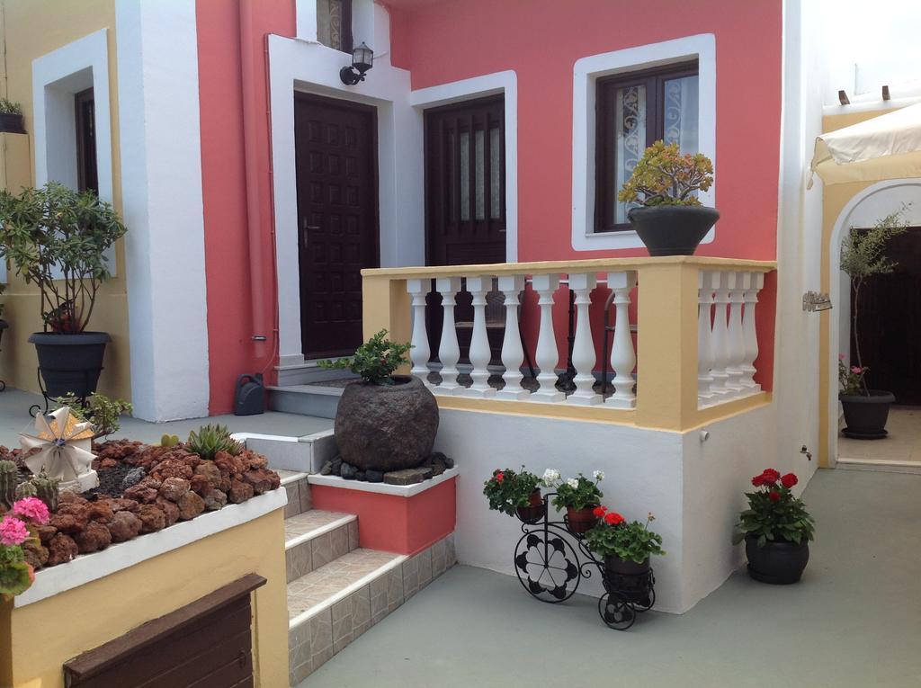 Pansion Zaharoula Hotel Fira  Bagian luar foto