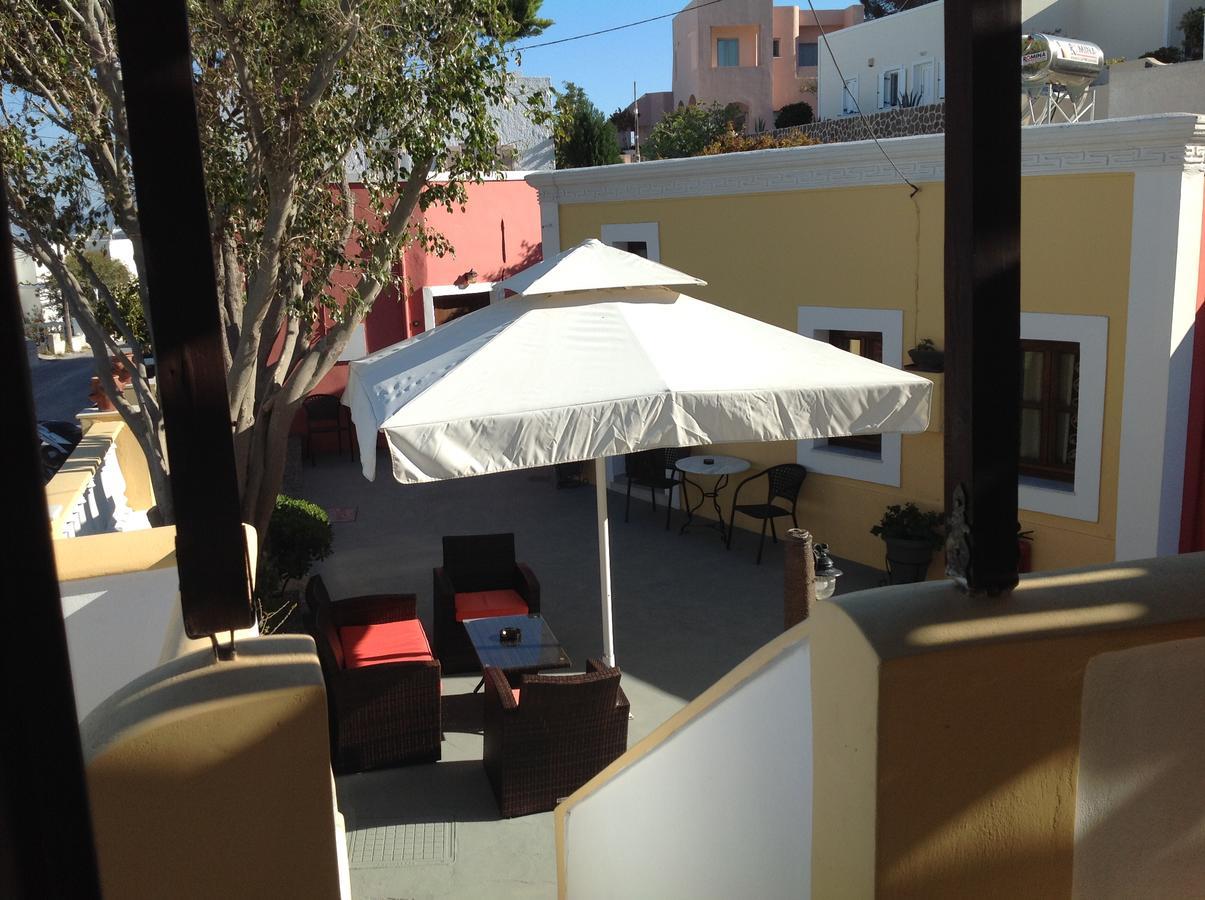 Pansion Zaharoula Hotel Fira  Bagian luar foto