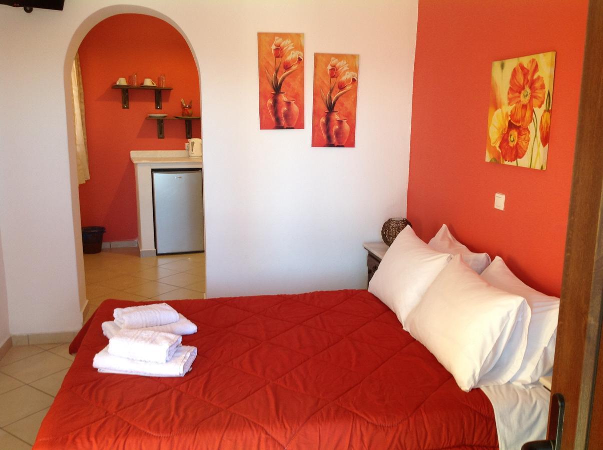 Pansion Zaharoula Hotel Fira  Bagian luar foto