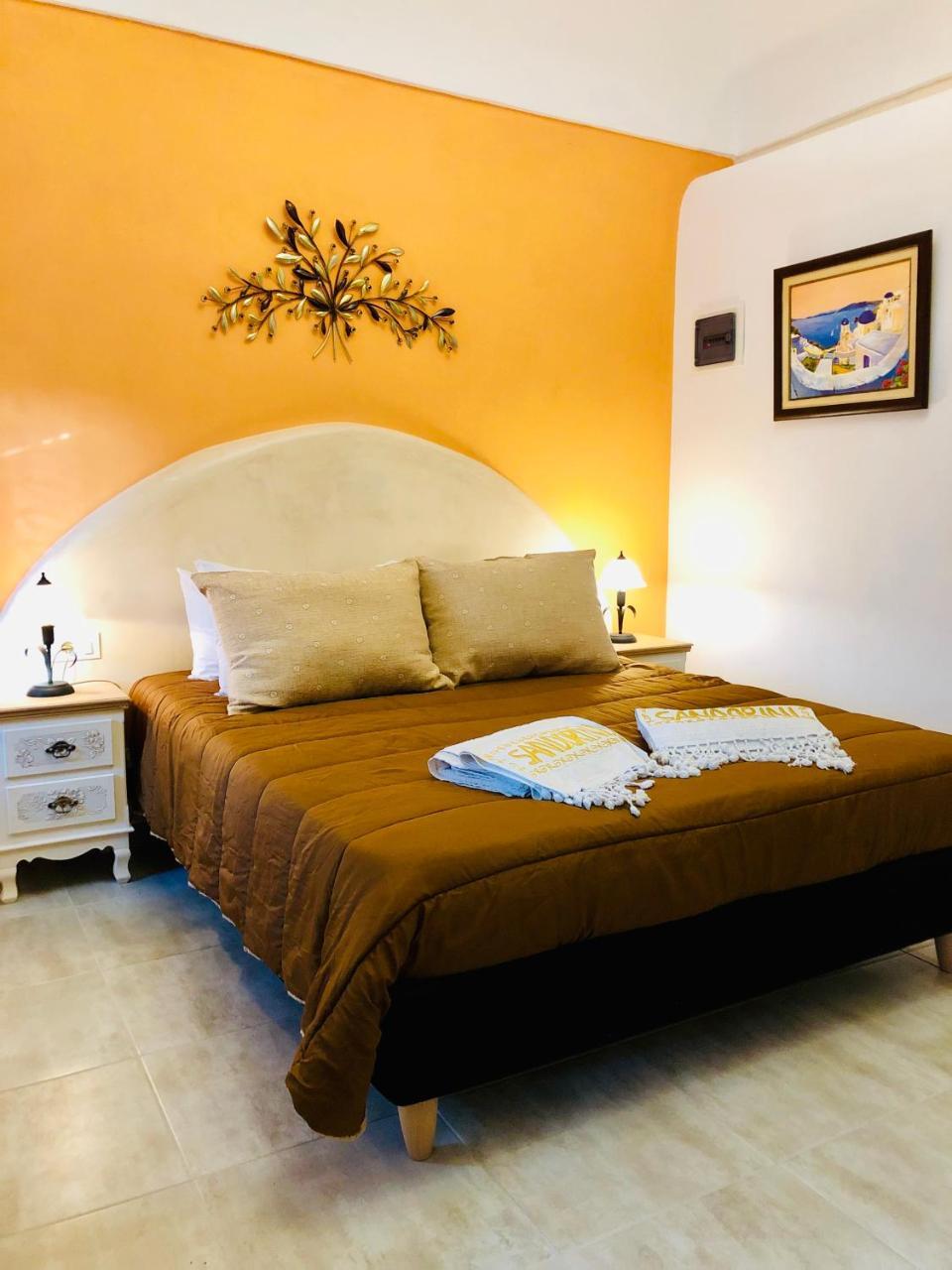 Pansion Zaharoula Hotel Fira  Bagian luar foto