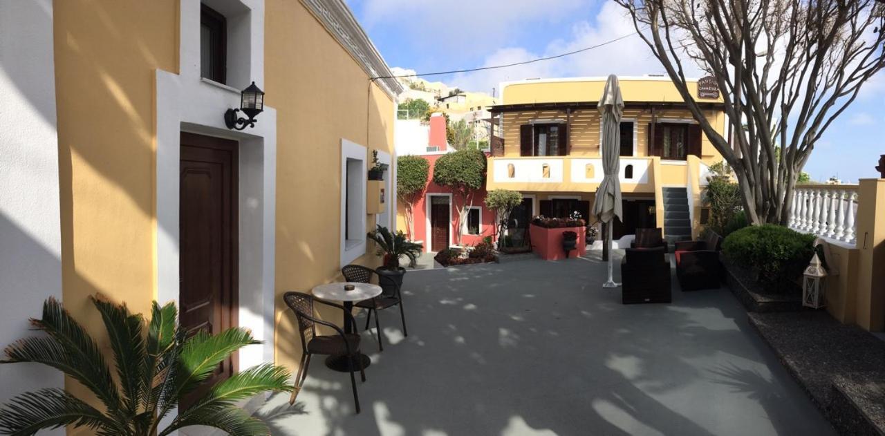 Pansion Zaharoula Hotel Fira  Bagian luar foto